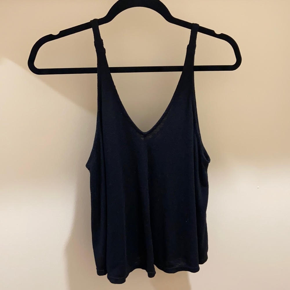 black tank size small